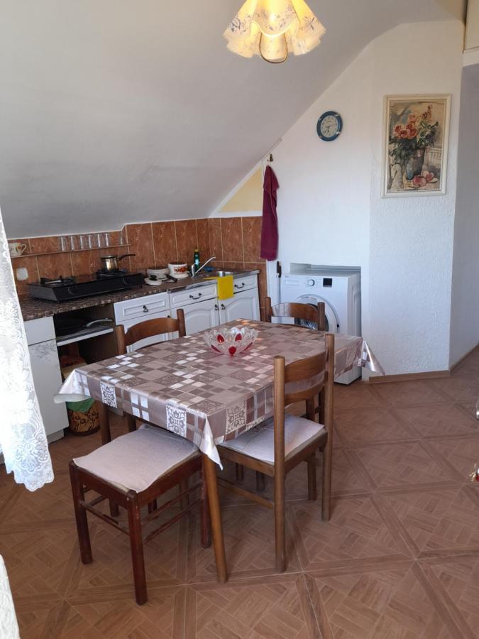 Eleni Apartment ติวัต ภายนอก รูปภาพ