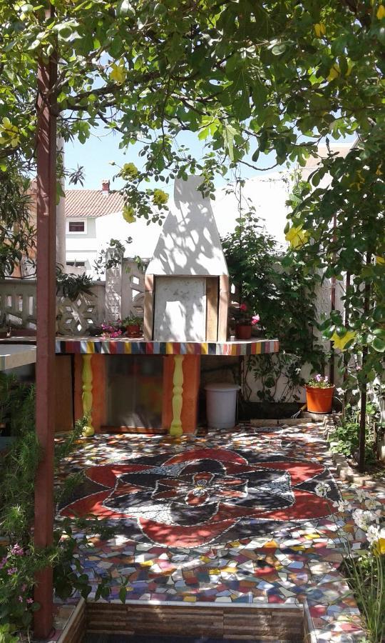 Eleni Apartment ติวัต ภายนอก รูปภาพ